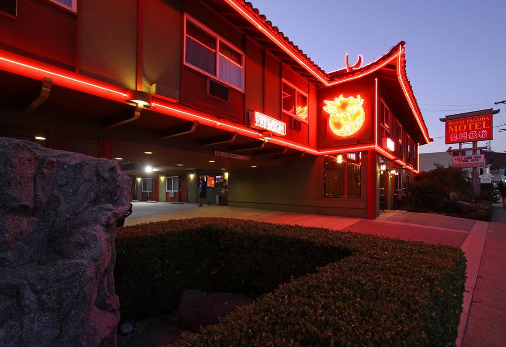 Royal Pagoda Motel Dodger Stadium Los Angeles Exterior foto